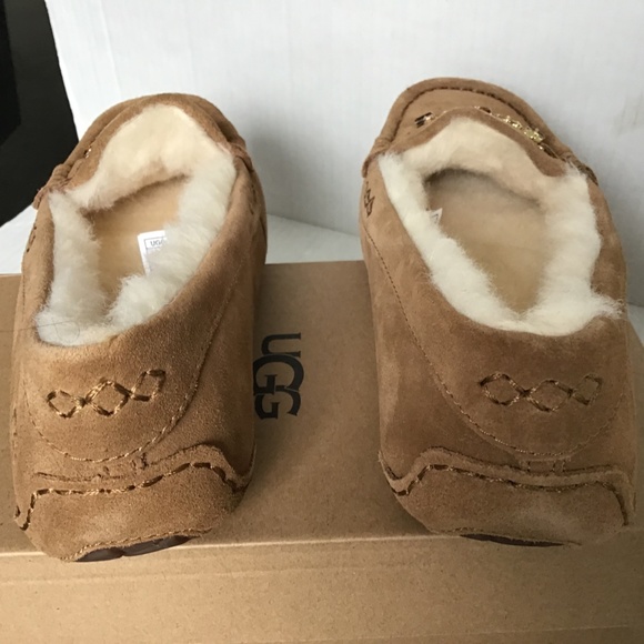 NIB ! UGG Ansley Charm Gem Mocassin - Picture 3 of 6